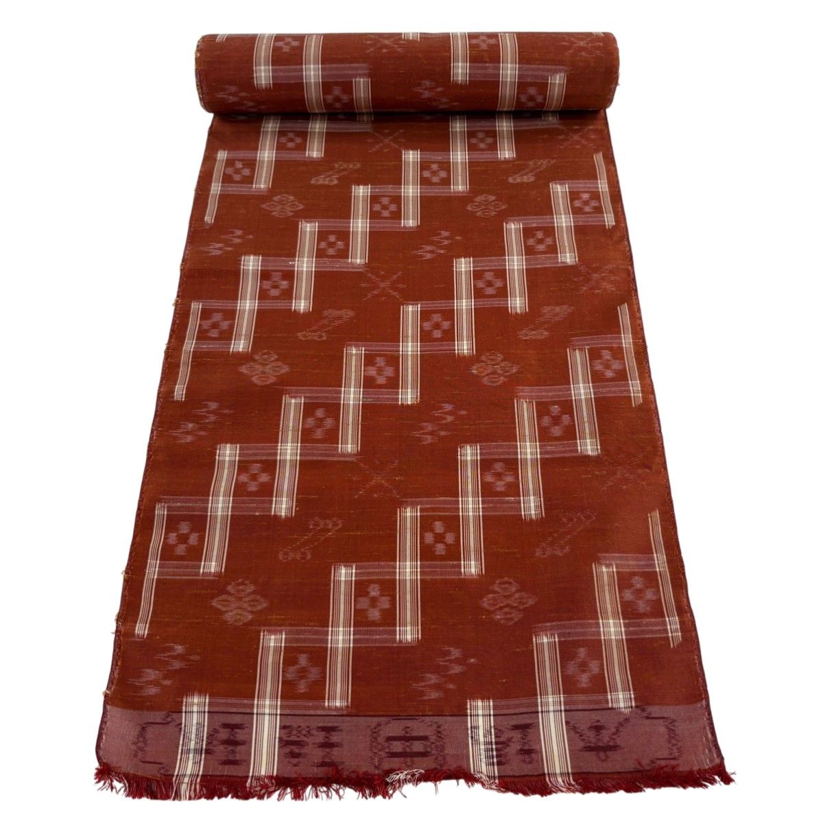 反物 逸品 紬 本場琉球 燕 幾何学模様 赤茶 正絹 【中古】有些许损伤或污渍