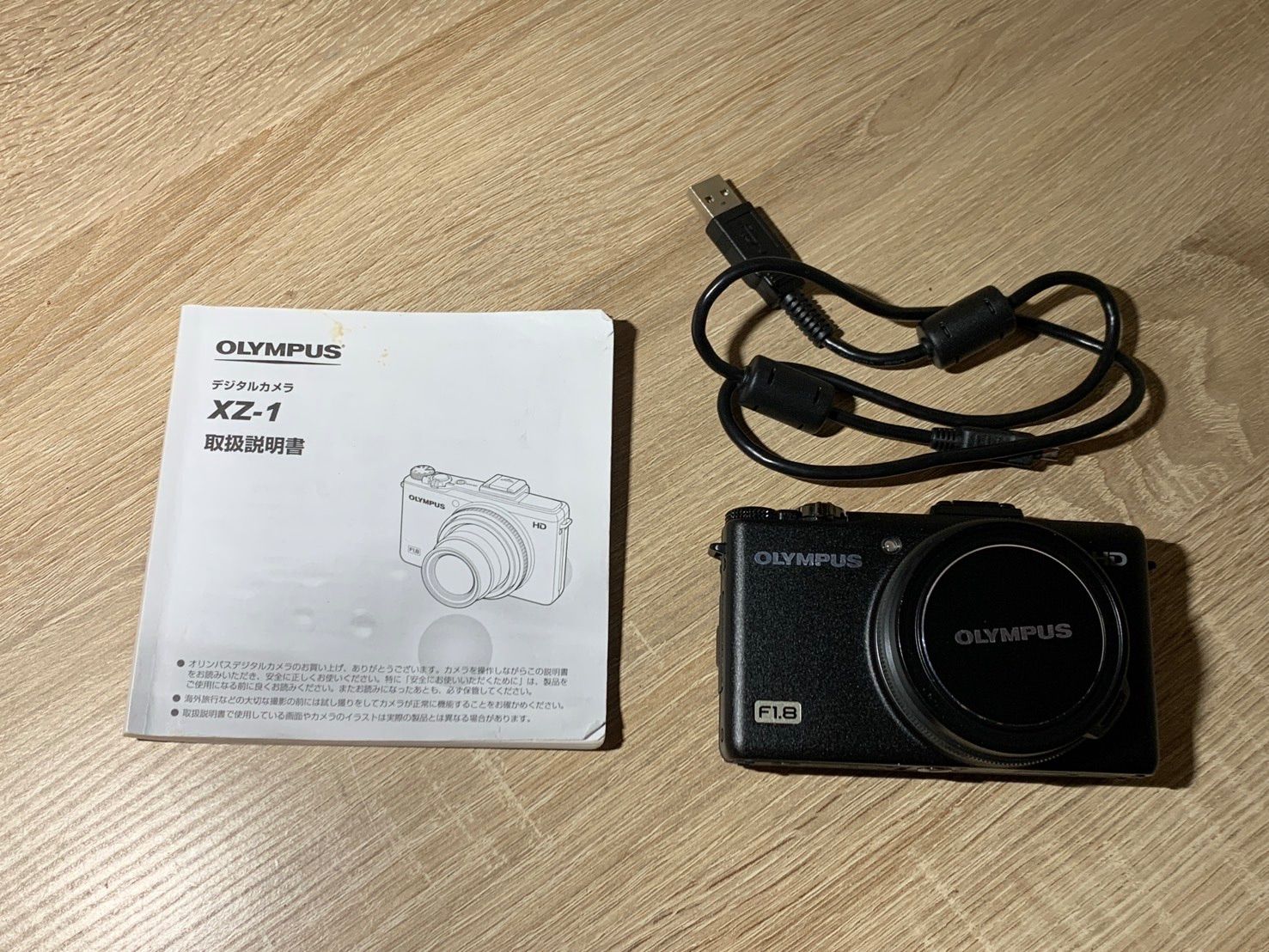 2319 OLYMPUS XZ-1 ブラック ジャンク品 デジカメ【コ】有损伤或污渍