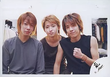 生写真(ジャニーズ)/アイドル/嵐　相葉・大野・二宮/二宮左手グー/横型/公式生写真