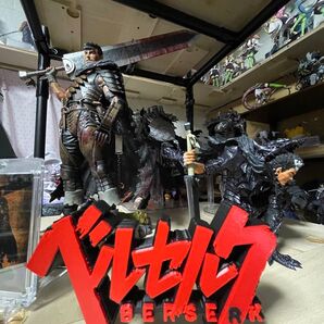 ベルセルク ロゴフィギュア