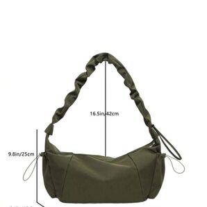 マルチポケットナイロンダンプリングバッグ メンズ レディース トレンド プレゼント グリーン ボディバッグ355,428