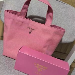 ノベルティ プラダ ミニトートバッグ 箱付き ピンク