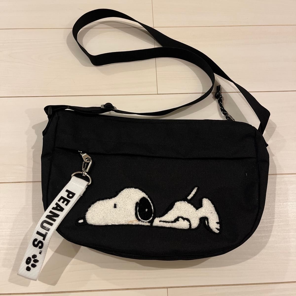スヌーピー ショルダーバッグ PEANUTS