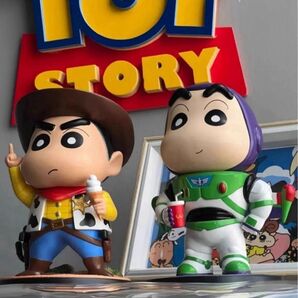 クレヨンしんちゃん × トイストーリー フィギュア 2体セット バズ ウッディ