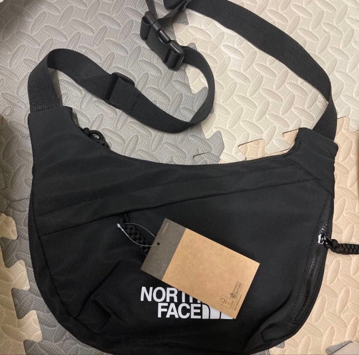 THE NORTH FACE ブラック ショルダーバッグ ノースフェイス ザノースフェイス ボディバッグ ウエストポーチ