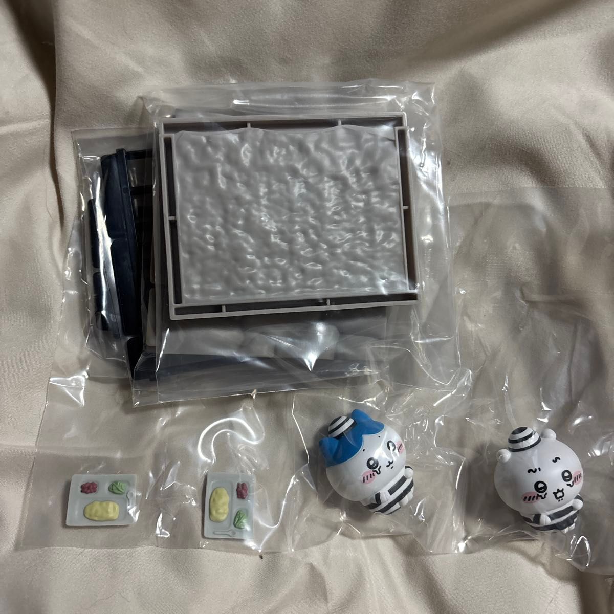 ちいかわ　プリズン フィギュア　PRISON FIGURE ちいかわ　ハチワレ