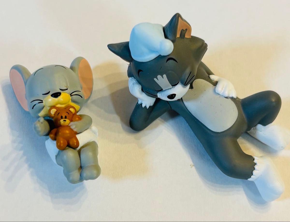 トムとジェリー フィギュア 2体セット おやすみシリーズ