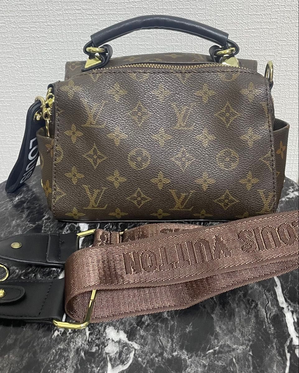 ショルダーバッグ 