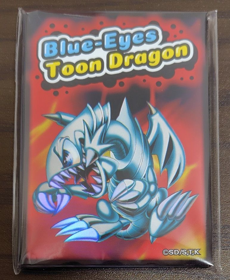遊戯王 ブルーアイズ トゥーン ドラゴン スリーブ