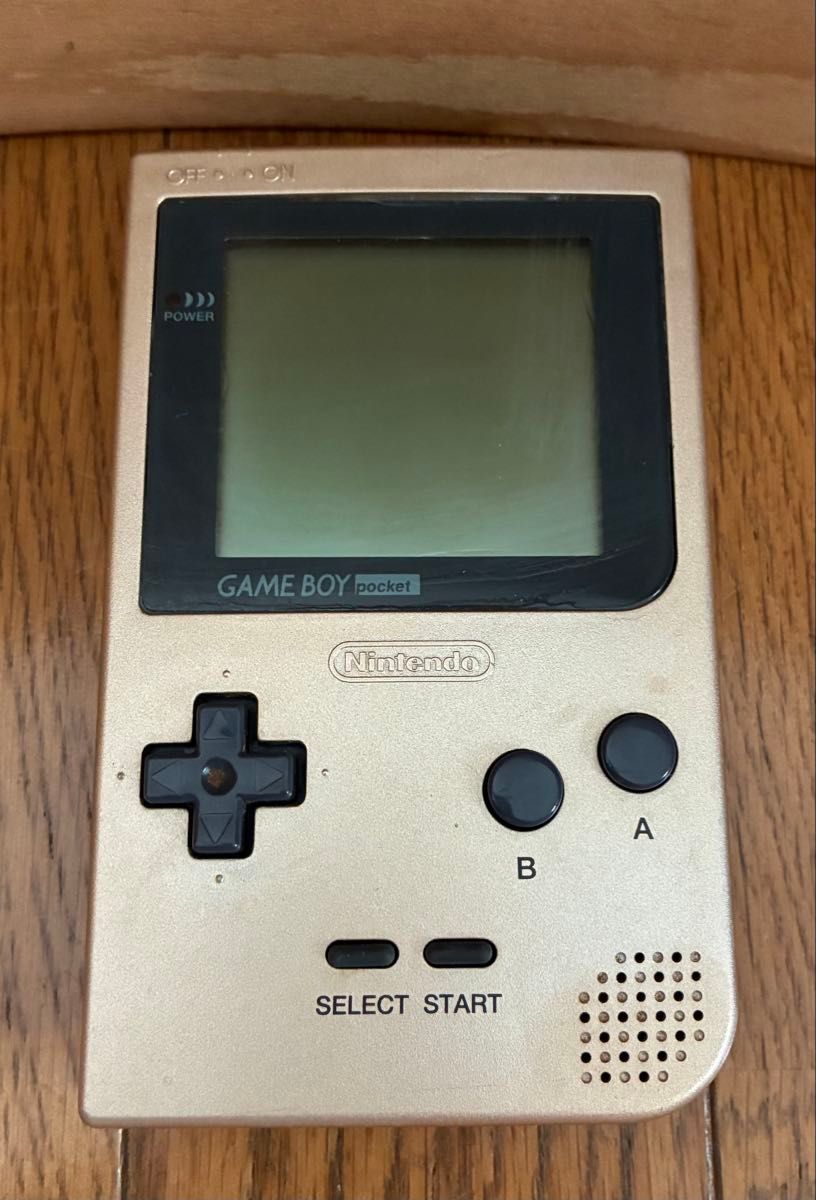 任天堂・ニンテンドー・ Nintendo・ GAMEBOY pocket・ ゴールドカラー・ジャンク品・傷や汚れあり