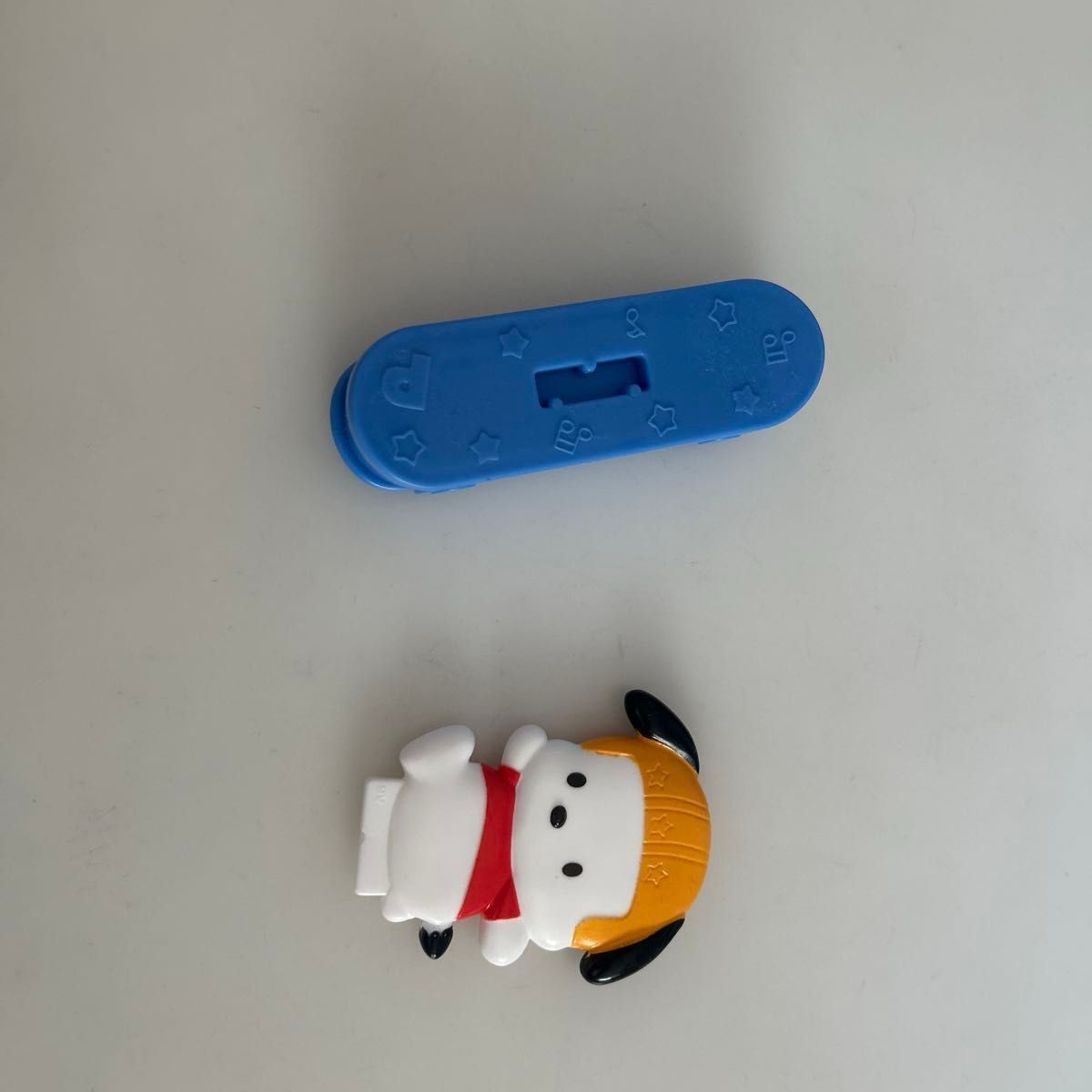 マクドナルド ハッピーセット サンリオ ポチャッコ スケボーフィギュア