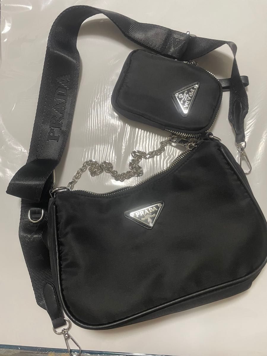 PRADA プラダ ショルダーバッグ ミニポーチ付き ブラック