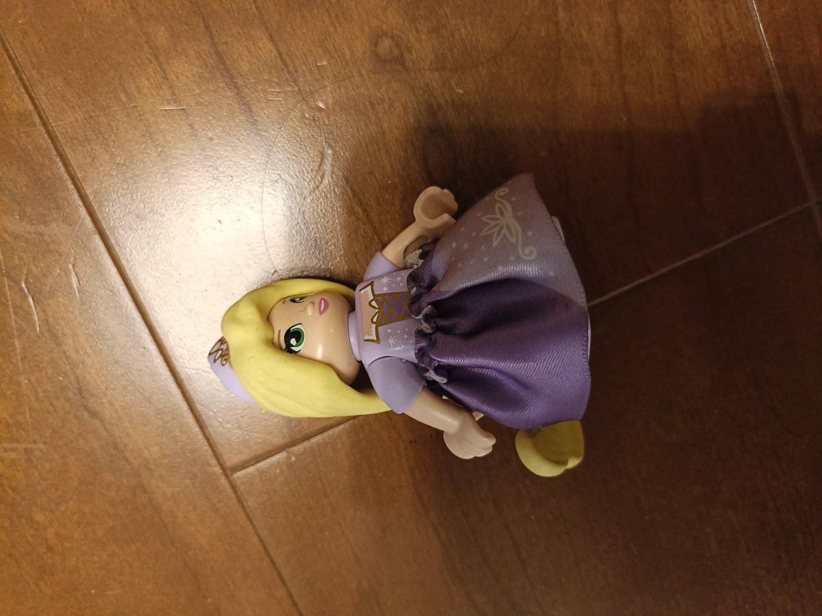 フィギュア