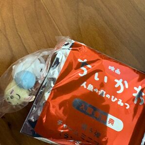 映画 ちいかわ 人魚の島のひみつ 入場者特典 第6弾 チャームミニフィギュア うさぎ モモンガ めじるし