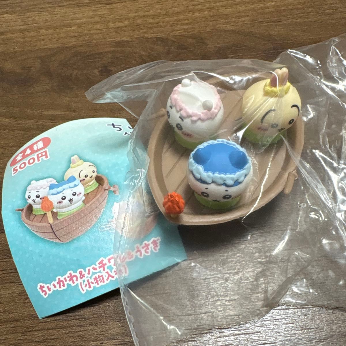 ちいかわ デスクトップフィギュア ちいかわ＆ハチワレ＆うさぎ