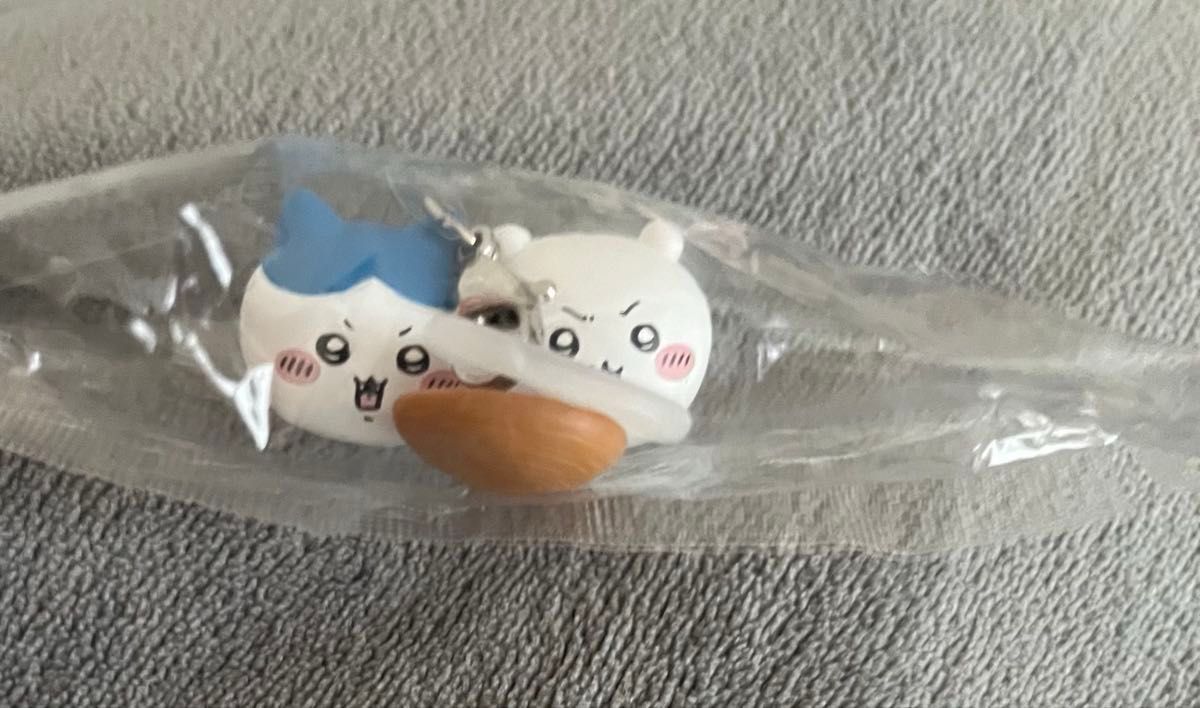 映画 ちいかわ 人魚の島のひみつ 入場者特典 チャームミニフィギュア ちいかわ＆ハチワレ　6弾