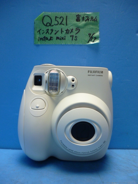 Q521　フジフィルム　チェキ　mstax　instax　mini７S