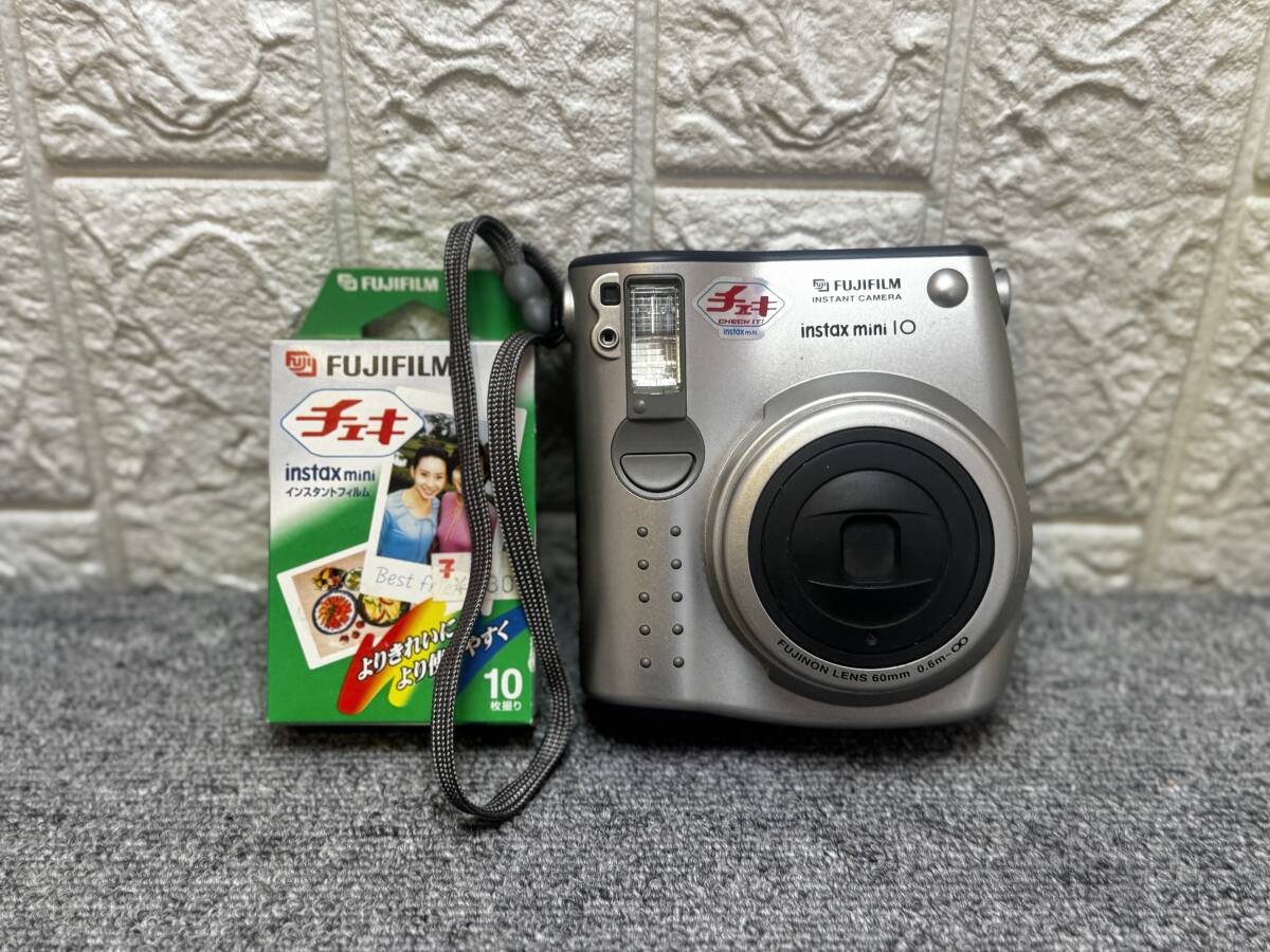 富士フィルム FUJIFILM インスタントカメラ インスタックス ミニ instax mini IO チェキ シルバーカラー 動作未確認 ジャンク 液漏れなし