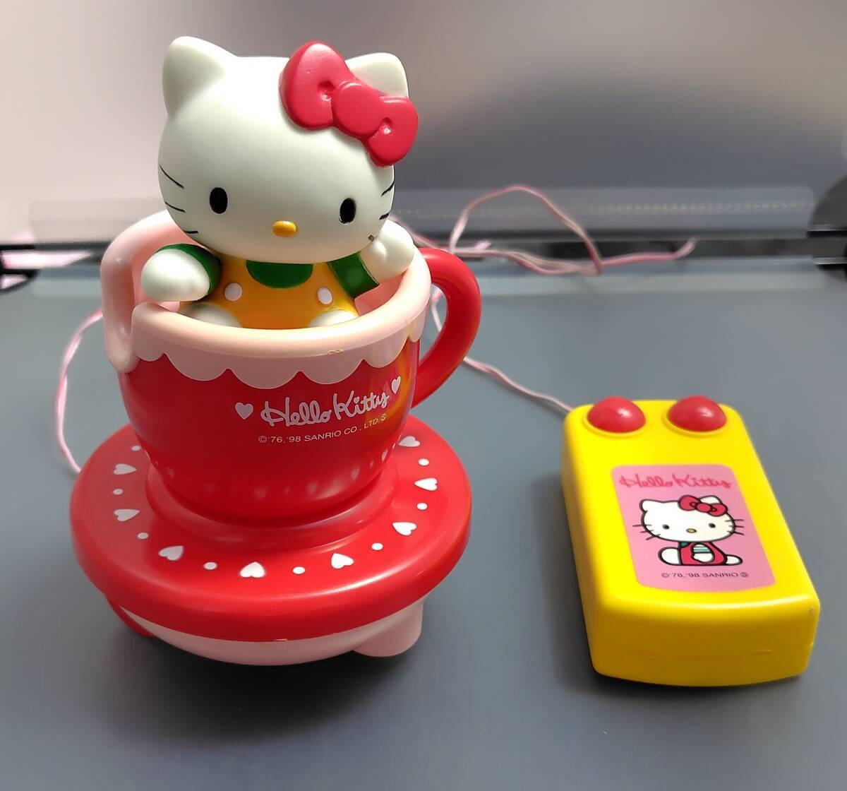 ハローキティコーヒーカップおもちゃ置物サンリオレトロ1998年製二手;物流保障;有损伤或污渍;易碎品;航空禁运