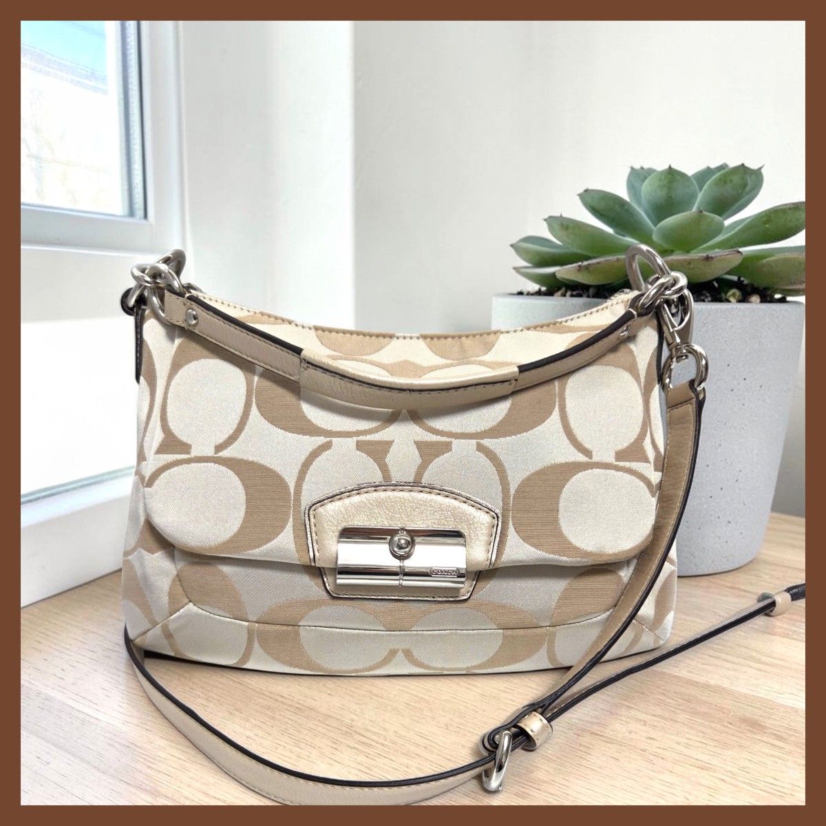 COACH コーチ 2way シグネチャー ショルダーバッグ ホワイト二手;物流保障;没有明显的损伤或污渍;航空禁运