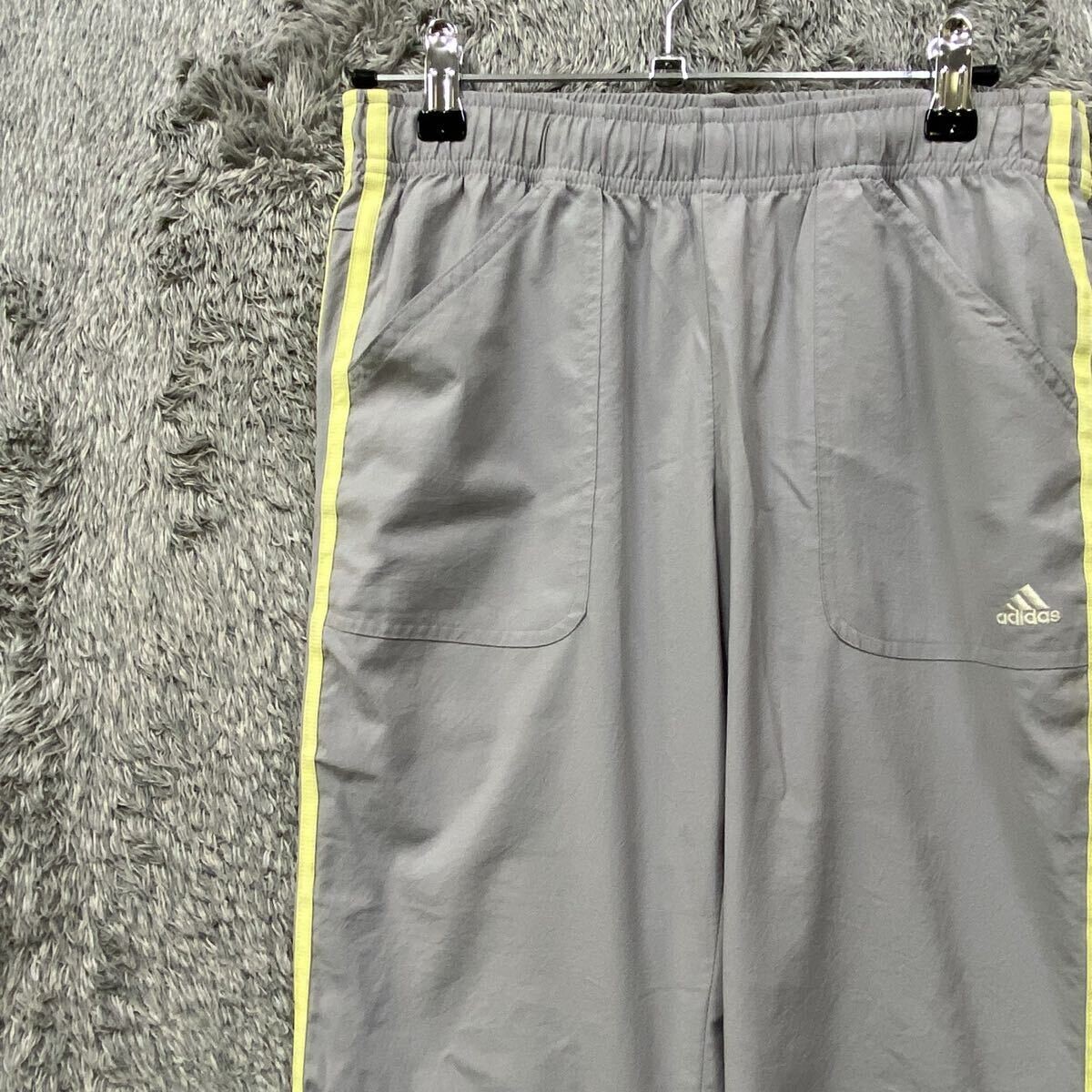 【J黄】ADIDAS アディダス トラックパンツ ジャージ サイズM グレー イエロー 3本ライン ロゴ 裾ドローコード メンズ ボトムス 最落なし