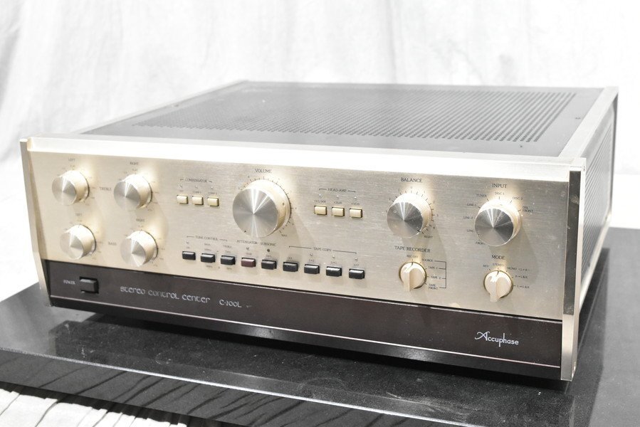 【J】Accuphase C-200L プリアンプ アキュフェーズ 3234079