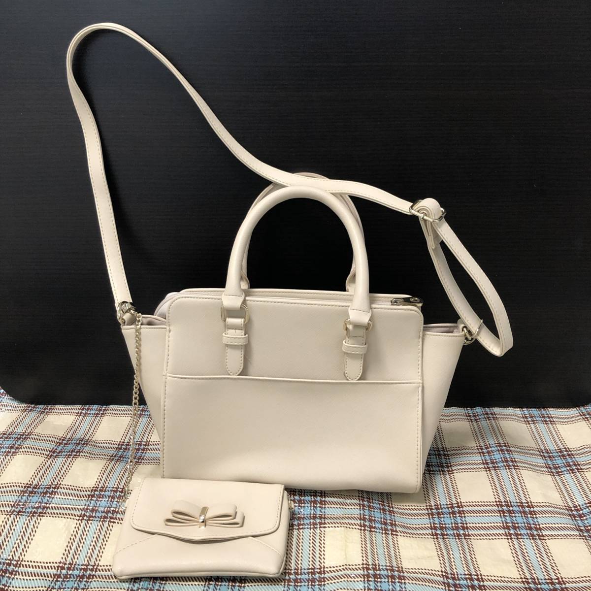 ★ショルダーバッグ★ハンドバッグ★ポーチ・スカーフ付き★美品★定形外郵便￥920発送