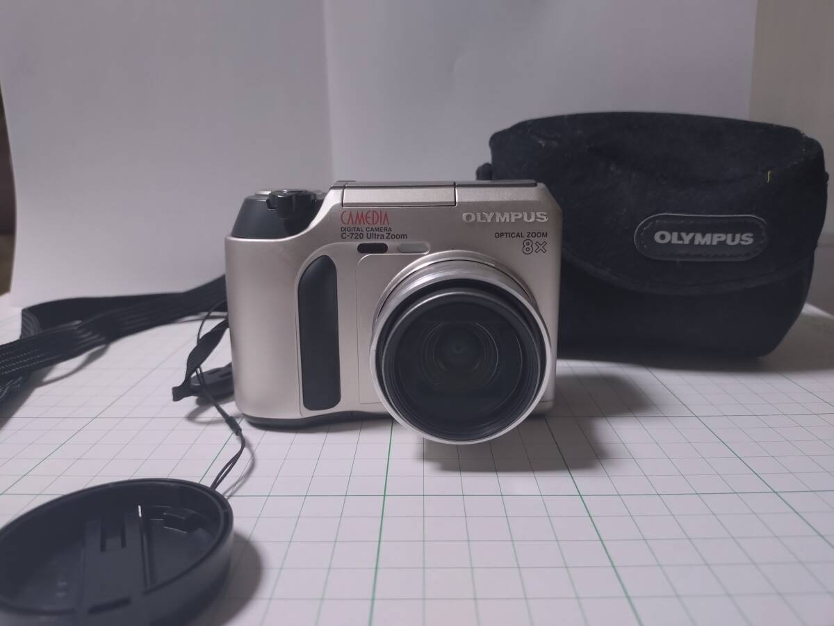 CAMEDIA C-720 Ultra Zoom