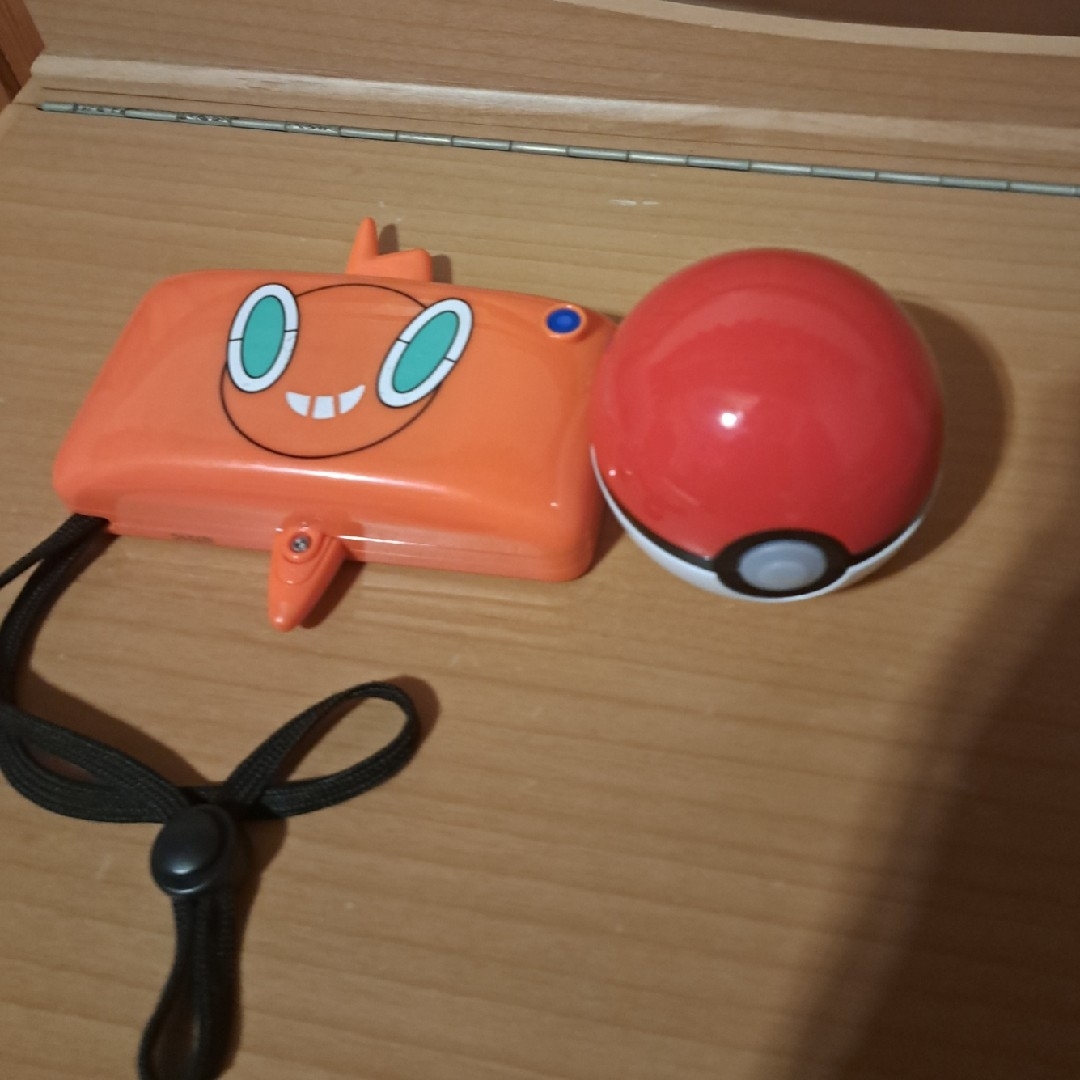 スマホロトム　ガチッとゲットだぜ　モンスターボール有些许损伤或污渍