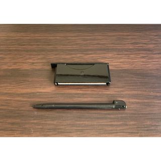 ニンテンドー DS Lite専用 ジェットブラック タッチペン コネクタカバー