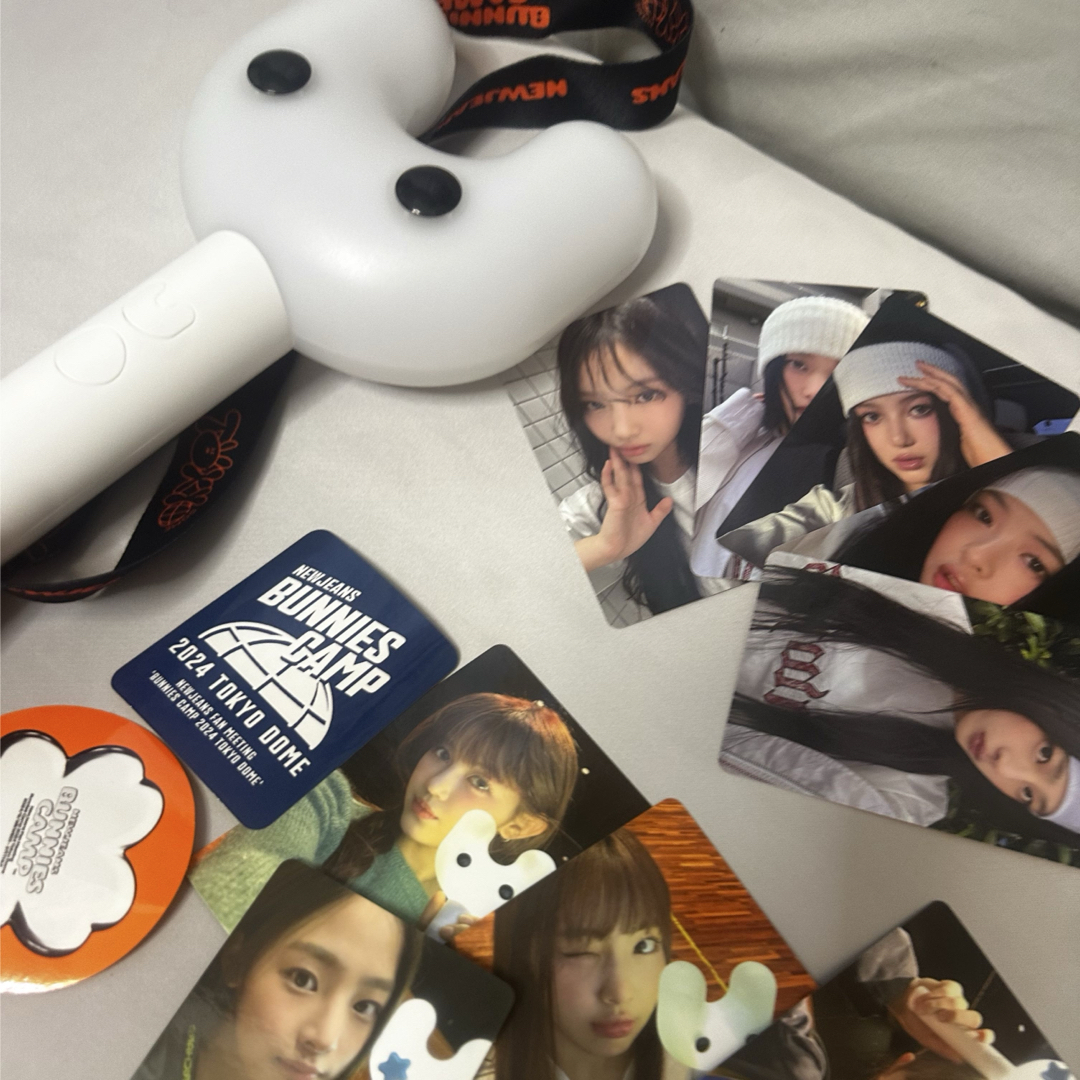 New Jeans ペンライト　カード　シール没有明显的损伤或污渍