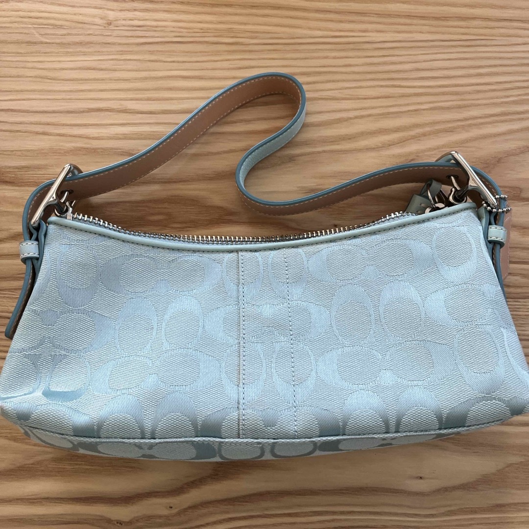 COACH コーチ シグネチャーハンドバッグ（ミニバッグ）　水色 ライトブルー接近未使用