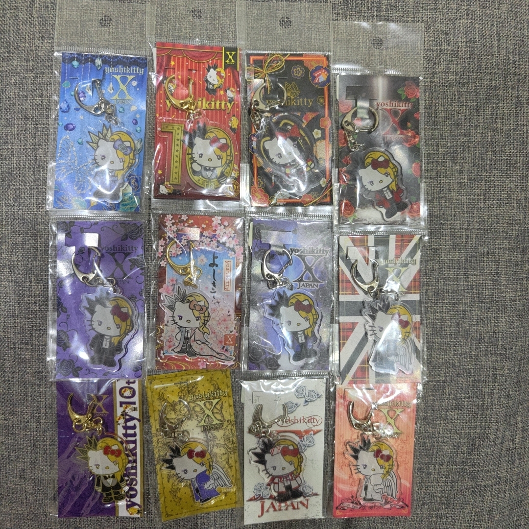 yoshikitty キーホルダー 12個セット