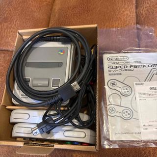 任天堂 ニンテンドークラシックミニ スーパーファミコン 本体 コントローラー2個 動作確認済み HDMI付 電源アダプターなし