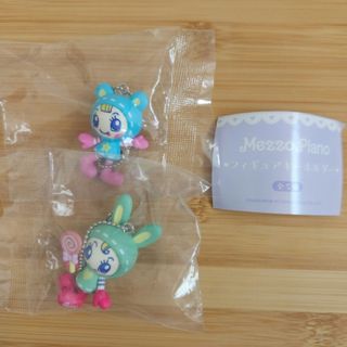 メゾピアノ フィギュアキーホルダー 2点セット ベリエちゃん ブルーベリエちゃん ナルミヤ ガチャ
