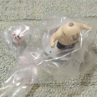 映画ちいかわ デスクトップフィギュア スマホスタンド ちいかわ&ハチワレ&島二郎