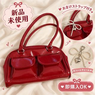 新品未使用 赤 ミニボストンバッグ Y2K エナメル調 ハートチャーム付き