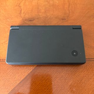 任天堂　DSi ブラック　本体のみ