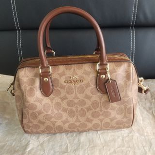 ♥️(一点限り！✨)COACH シグネチャー ミニボストンバッグ