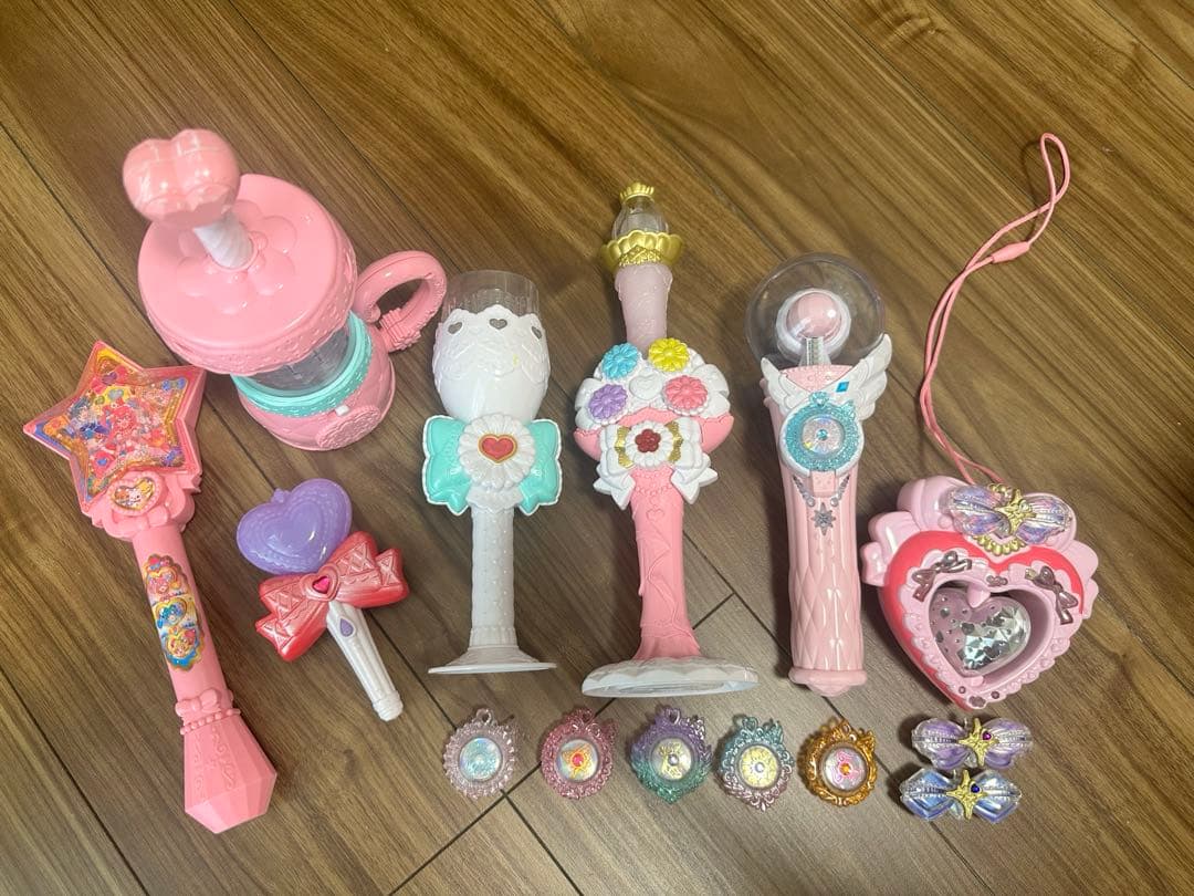 プリキュア　おもちゃセット　スカイミラージュBANDAI;有些许损伤或污渍