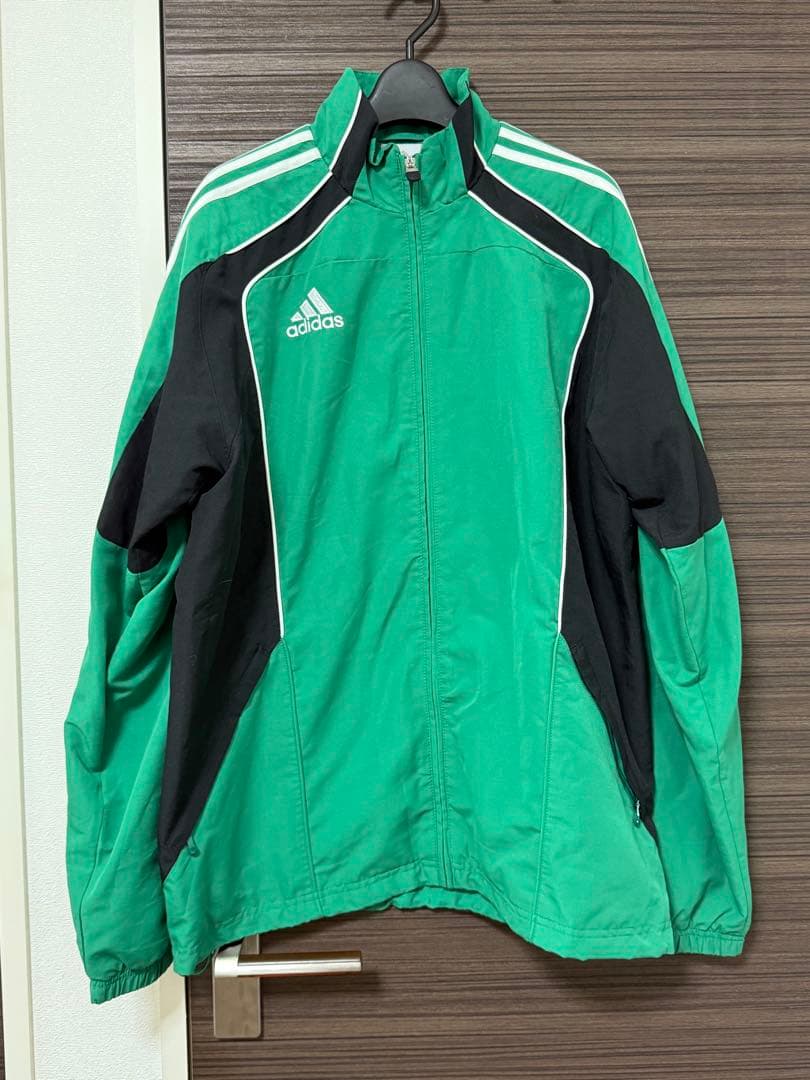 adidas ナイロンジャケット グリーン/ブラックadidas;没有明显的损伤或污渍