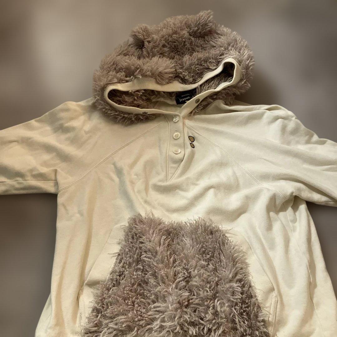 メルシーボークー　フリース フード付きパーカー クリーム色