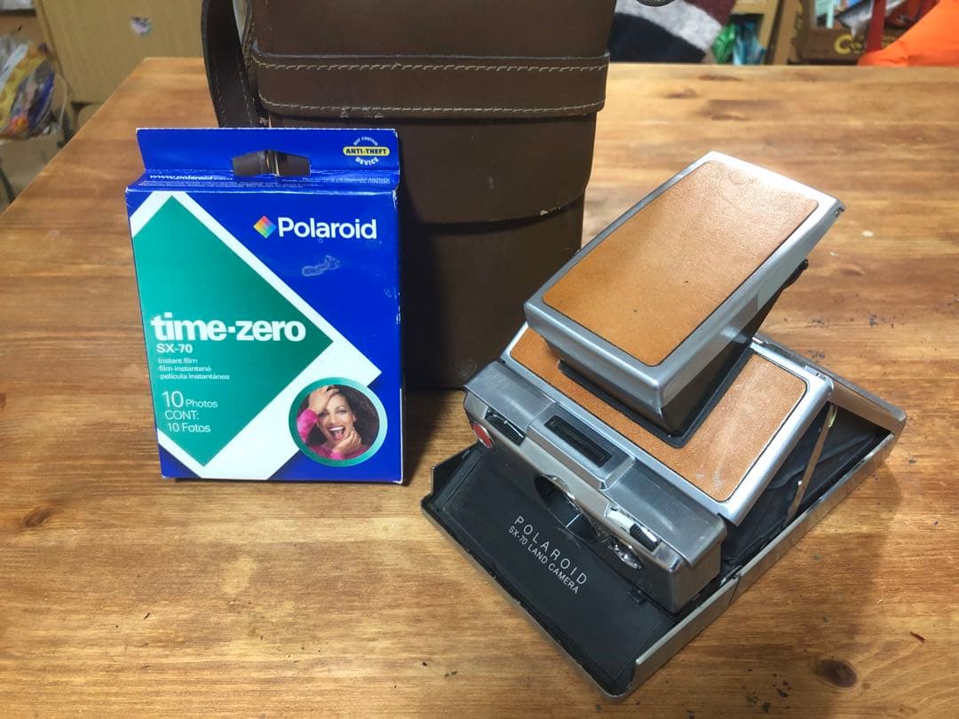 ポラロイド SX70 フィルム ケース付きPOLAROID;有些许损伤或污渍