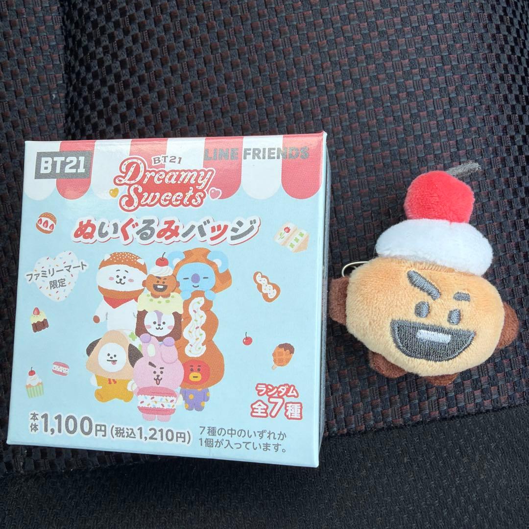 BT21 Dreamy Sweets ぬいぐるみバッジ　SHOOKY