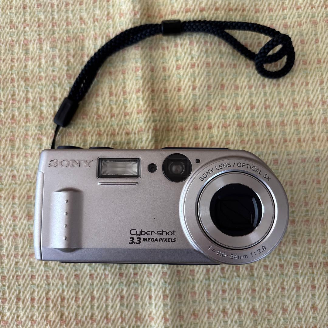 SONY Cyber-shot 3.3メガピクセル デジタルカメラ