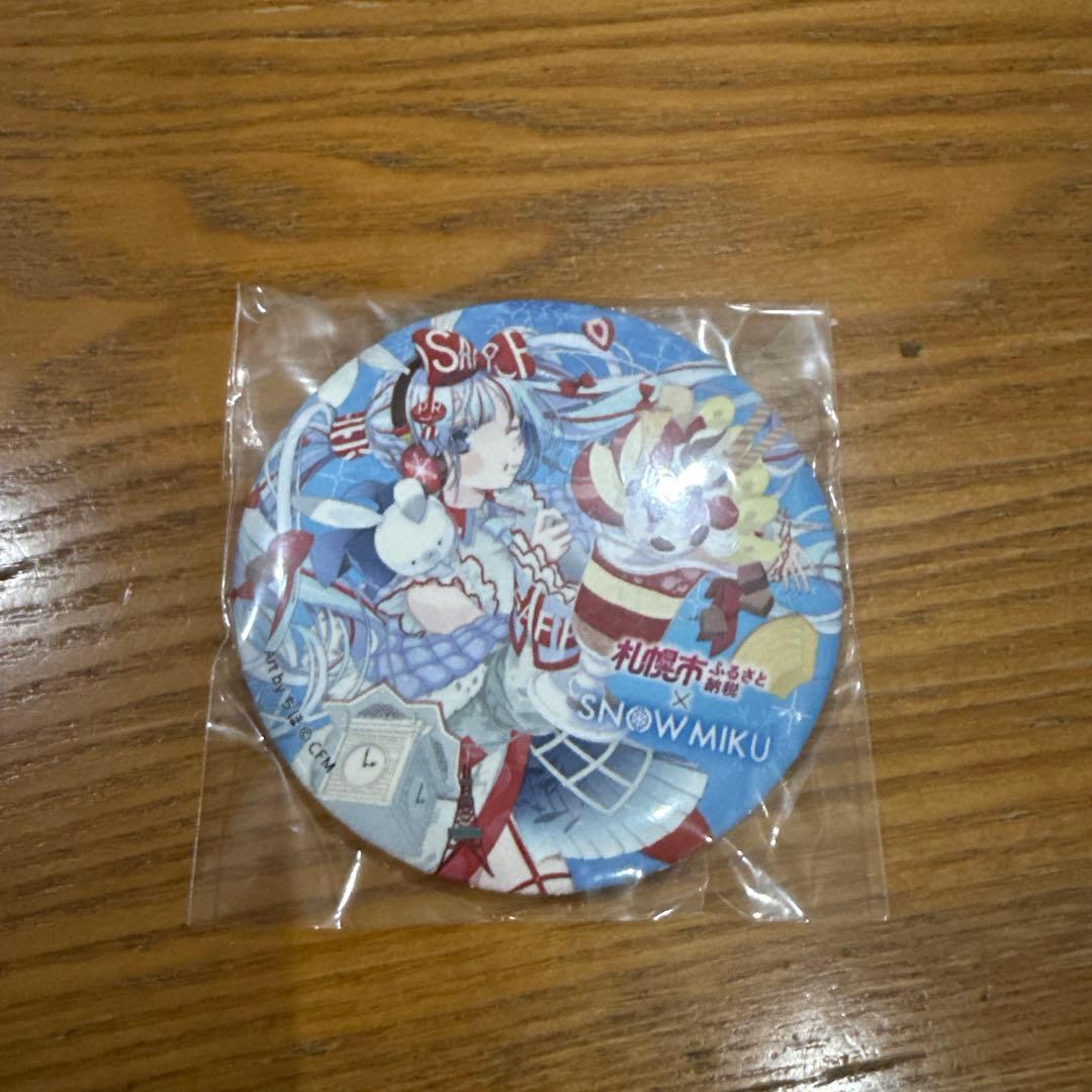 SNOW MIKU ピンバッジ 未開封 直径約7cm没有明显的损伤或污渍