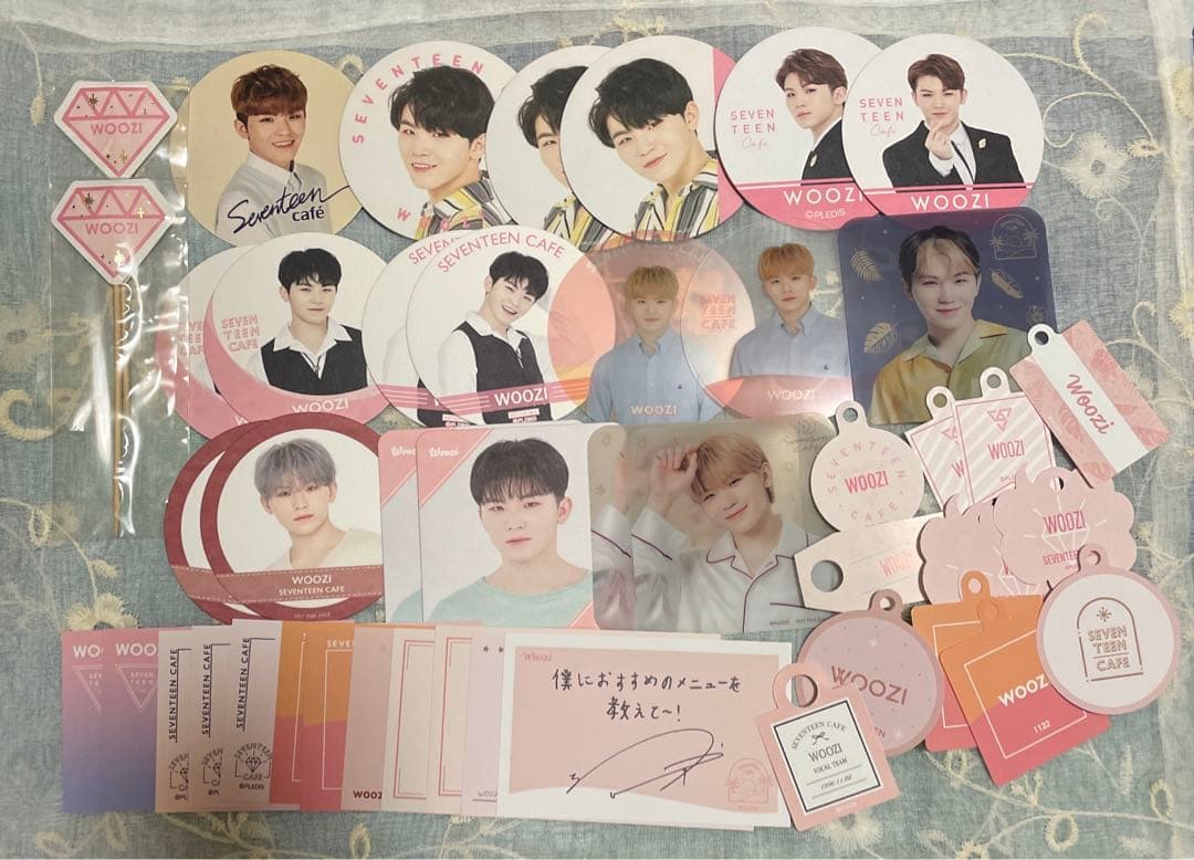 seventeen セブチ　ウジ　コースター　カード　ピック没有明显的损伤或污渍