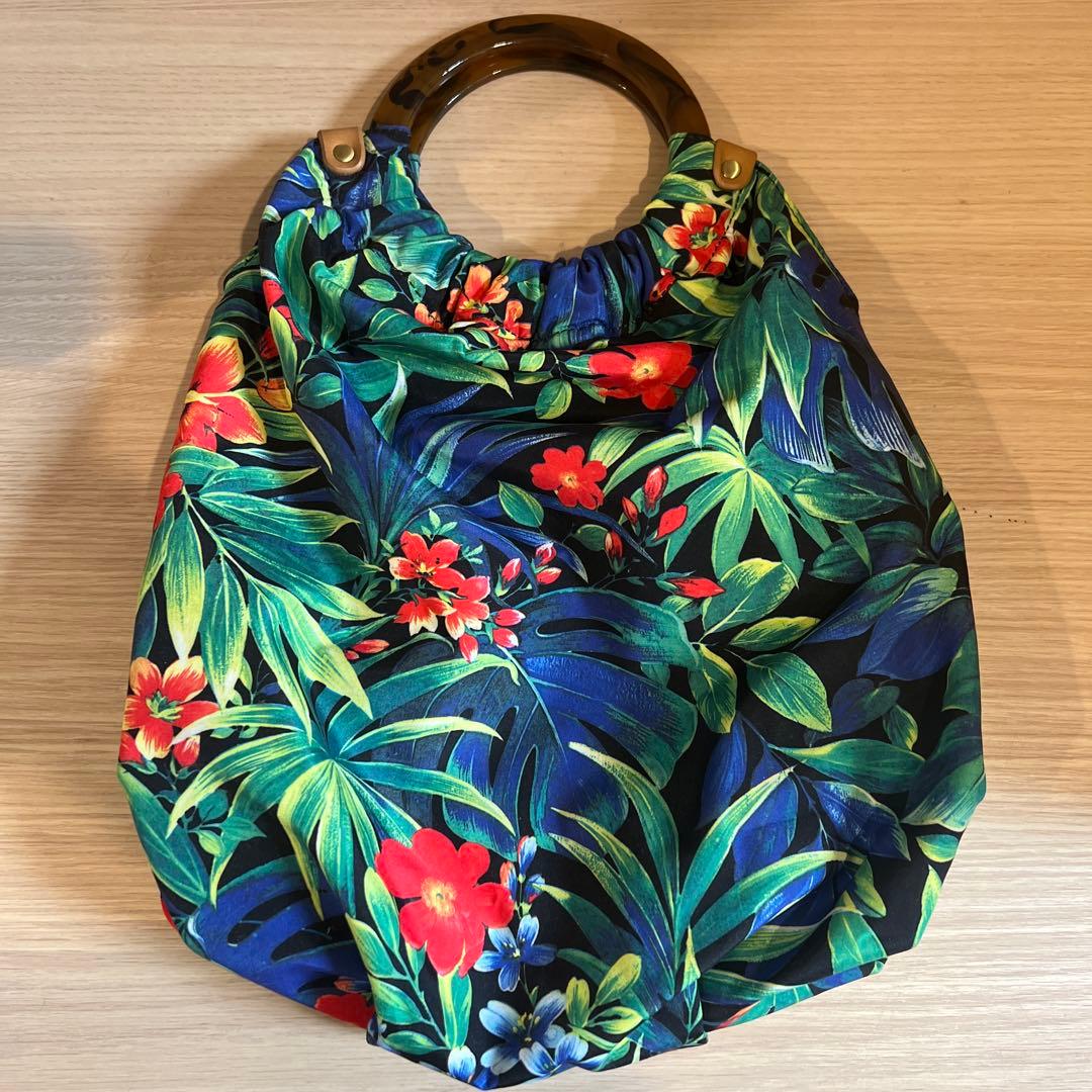 美品 ボタニカル柄 べっ甲風ハンドル バッグ