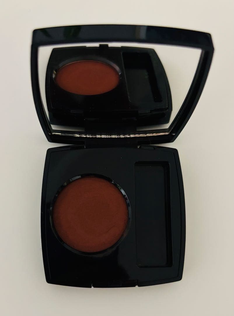 CHANEL 240 BRUN FAUVE アイシャドウCHANEL;没有明显的损伤或污渍