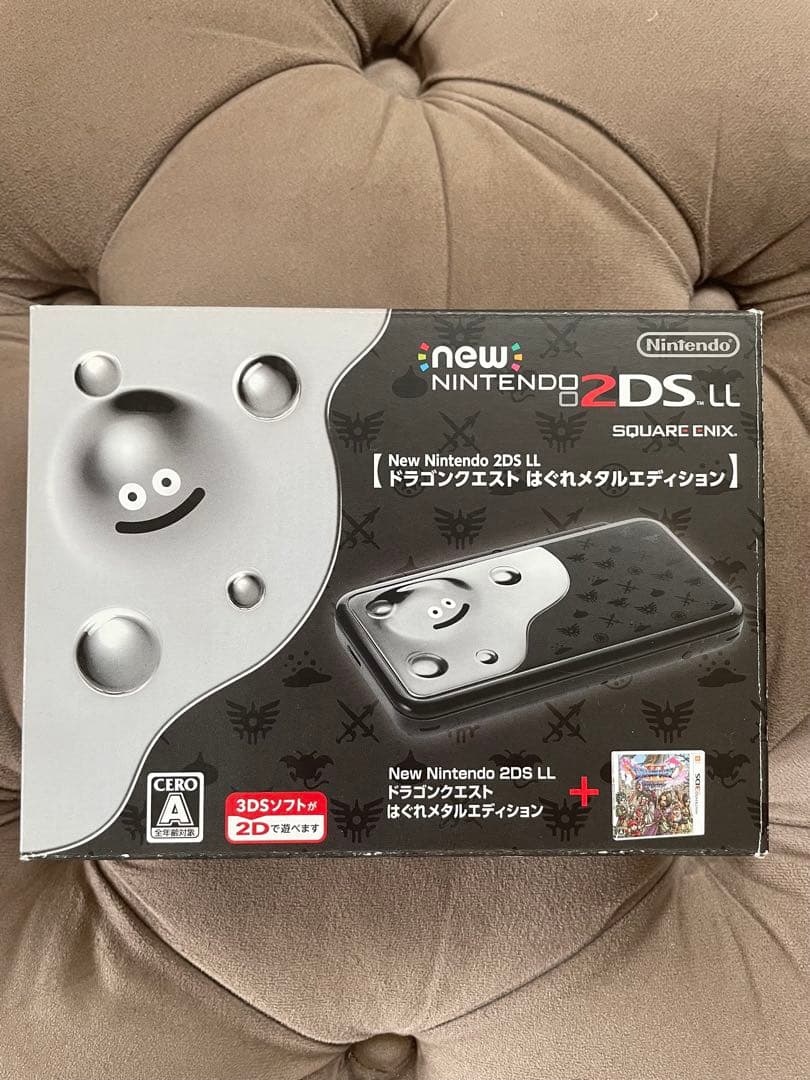 New Nintendo 2DS LL ドラゴンクエストはぐれメタルエディション没有明显的损伤或污渍